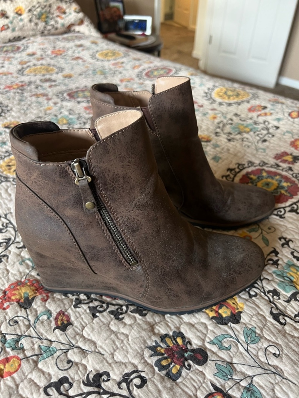 Sofft Brown Wedge Ankle Boots with Side Zip